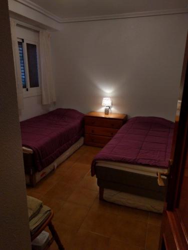 Bedroom 2, picture 1
